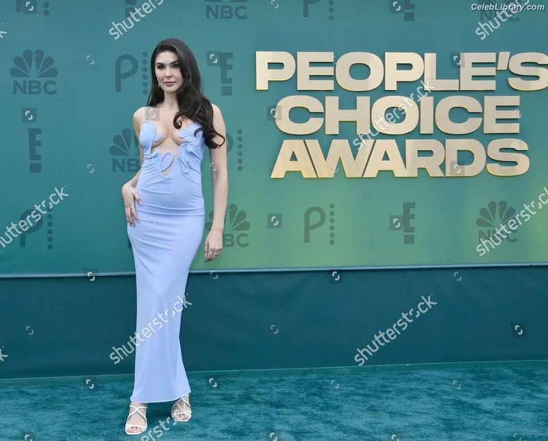 Cathy Kelley photo 9 of 1427