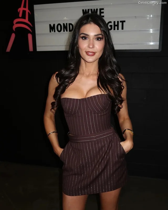 Cathy Kelley photo 10 of 1427
