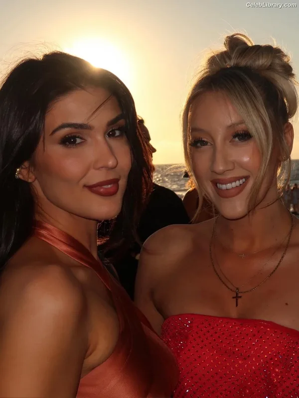 Cathy Kelley photo 12 of 1427