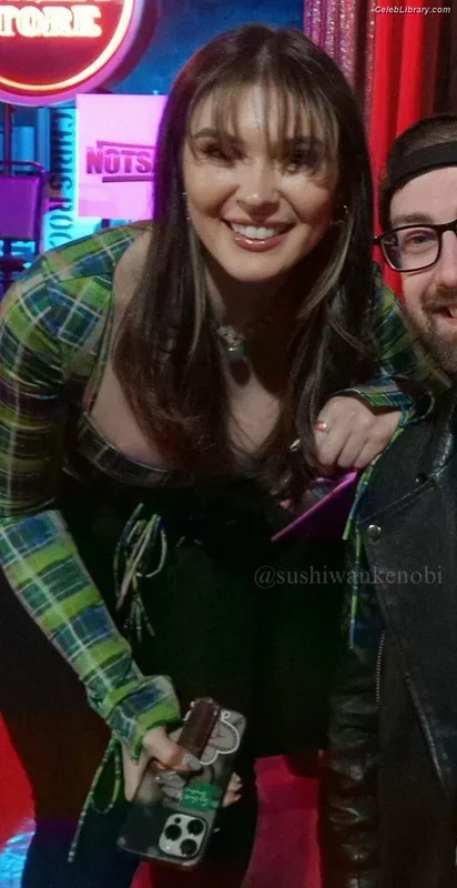 Cathy Kelley photo 15 of 1427