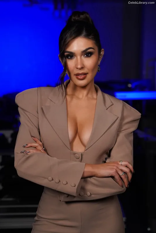 Cathy Kelley photo 21 of 1427
