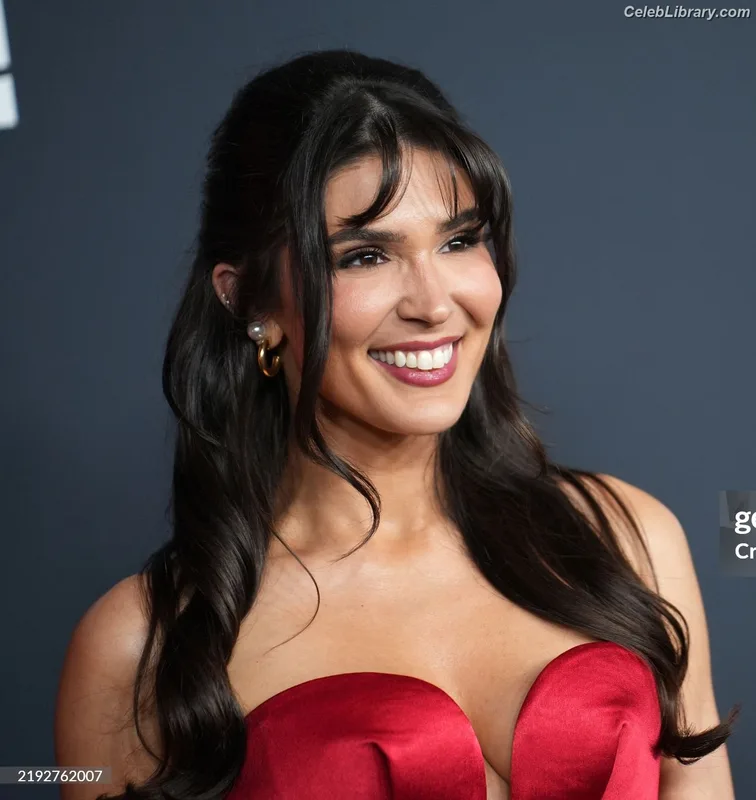 Cathy Kelley photo 3 of 1427