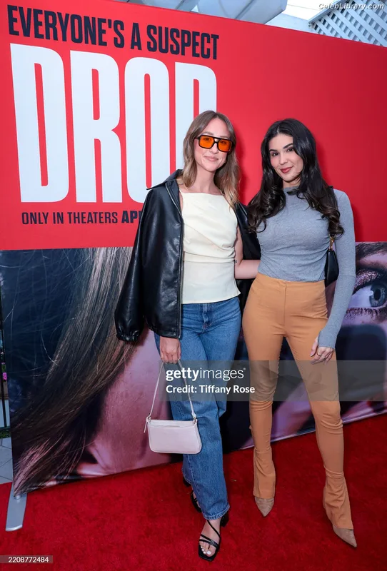 Cathy Kelley photo 13 of 1427