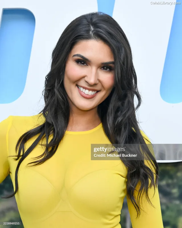 Cathy Kelley photo 13 of 1427