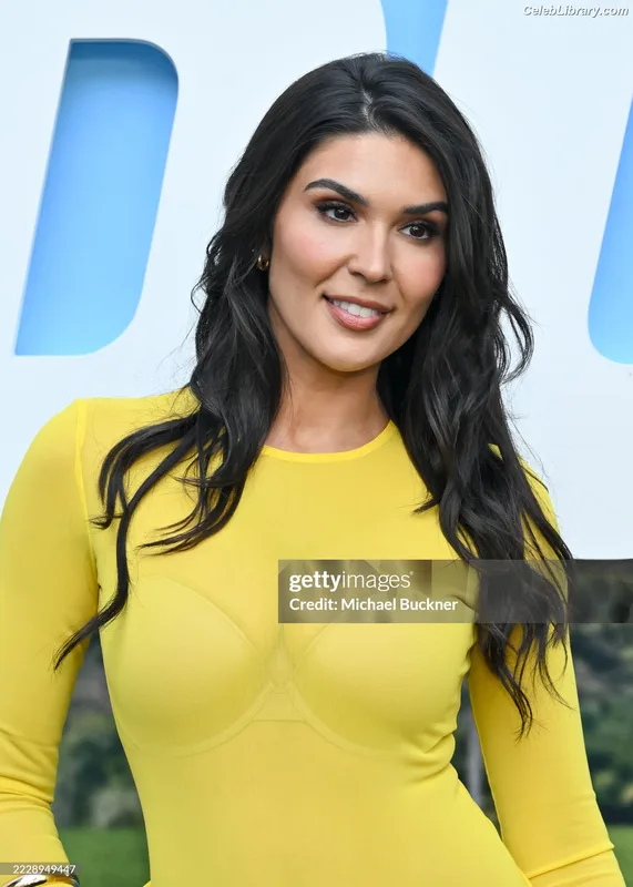 Cathy Kelley photo 14 of 1427