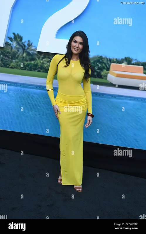 Cathy Kelley photo 2 of 1427