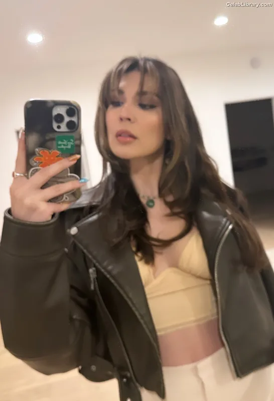 Cathy Kelley photo 2 of 1427