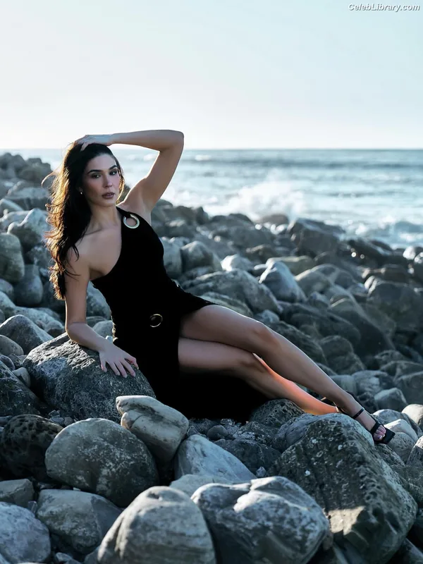 Cathy Kelley photo 19 of 1427