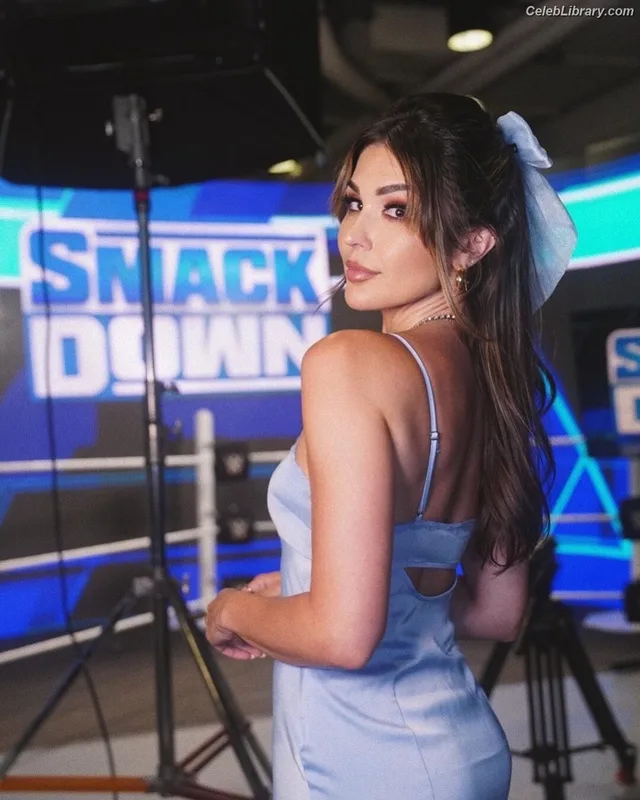 Cathy Kelley photo 2 of 1427
