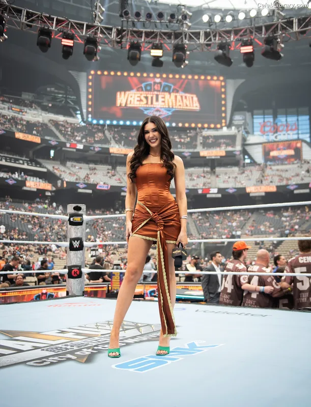 Cathy Kelley photo 18 of 1427