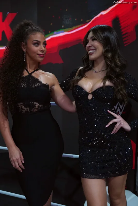 Cathy Kelley photo 12 of 1427