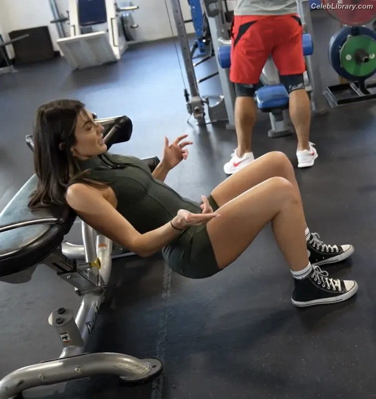 Cathy Kelley photo 8 of 1427