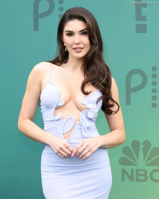 Cathy Kelley photo 2 of 1427