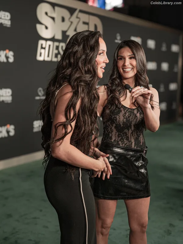 Cathy Kelley photo 11 of 1427