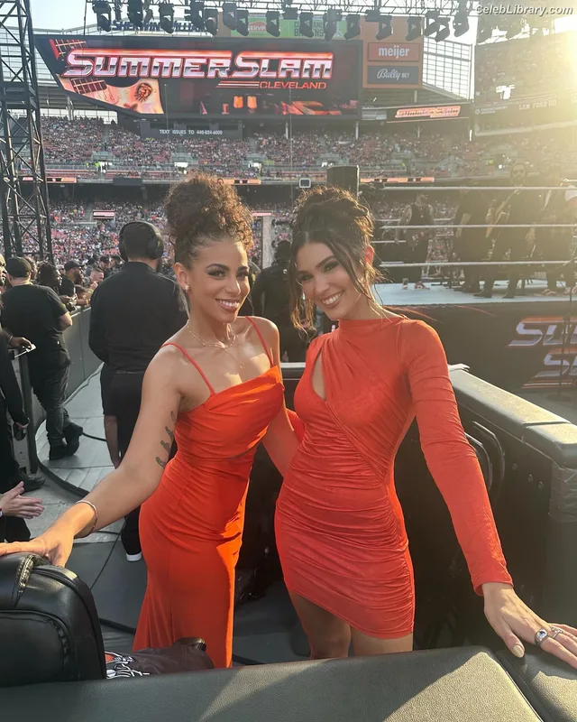 Cathy Kelley photo 20 of 1427