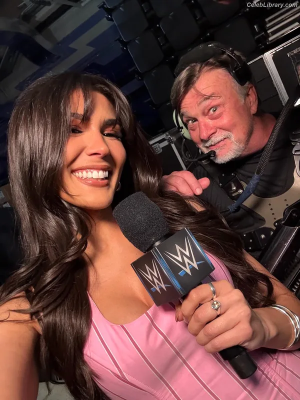 Cathy Kelley photo 2 of 1427