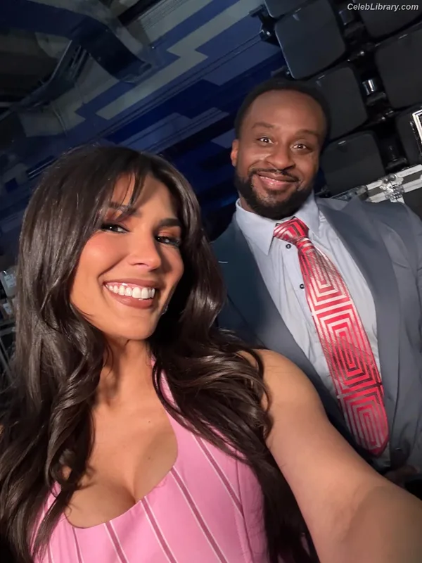 Cathy Kelley photo 4 of 1427