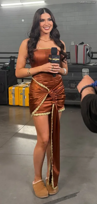 Cathy Kelley photo 2 of 1427