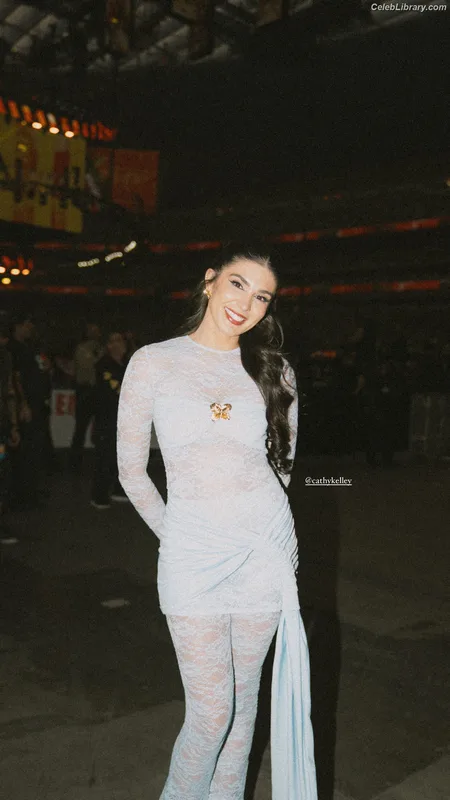 Cathy Kelley photo 3 of 1427