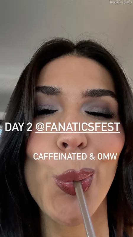 Cathy Kelley photo 12 of 1427