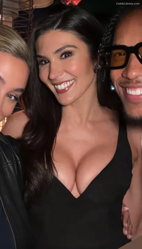 Cathy Kelley photo 14 of 1427