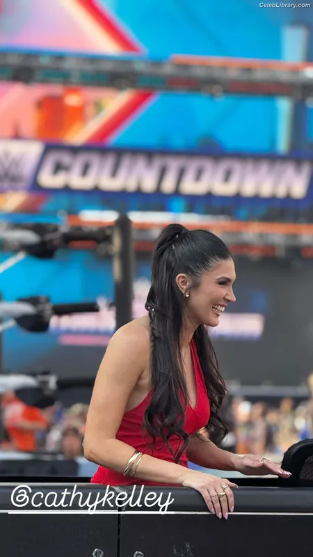 Cathy Kelley photo 16 of 1427