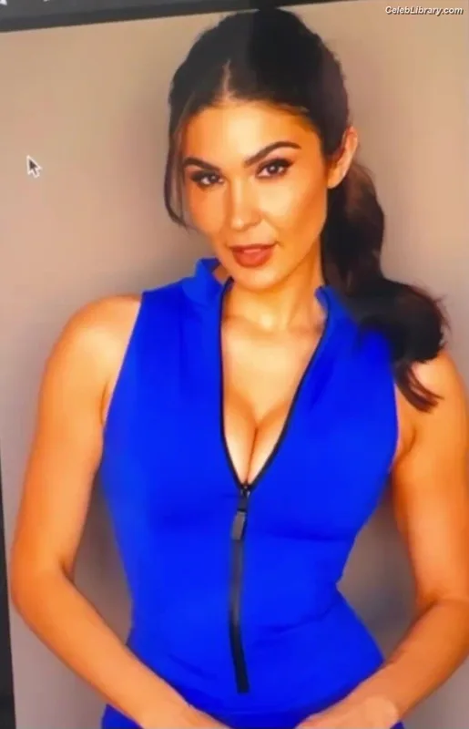 Cathy Kelley photo 24 of 1427