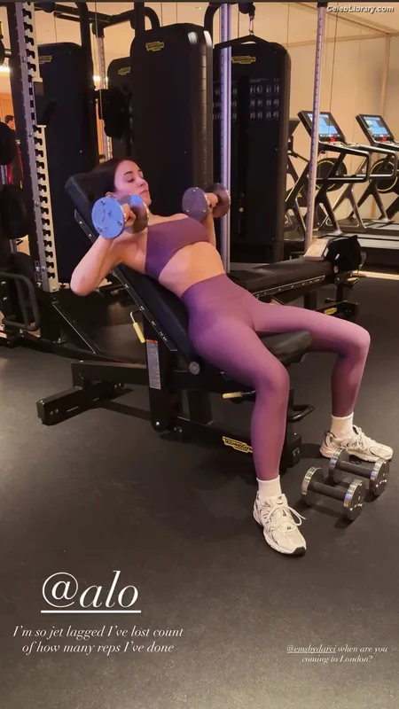 Caylee Cowan photo 24 of 1337