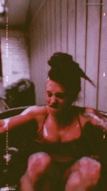 Celeste Bonin photo 16 of 684