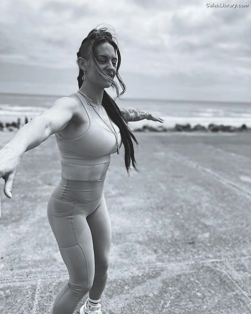 Celeste Bonin photo 5 of 684