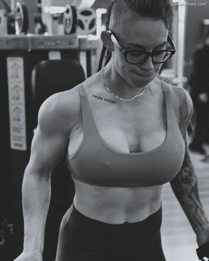 Celeste Bonin photo 3 of 684