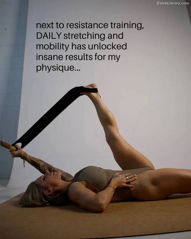 Celeste Bonin photo 9 of 681