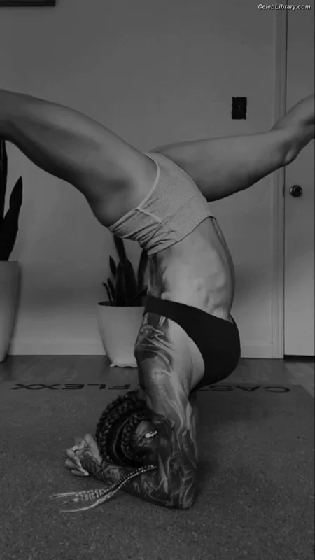 Celeste Bonin photo 22 of 681