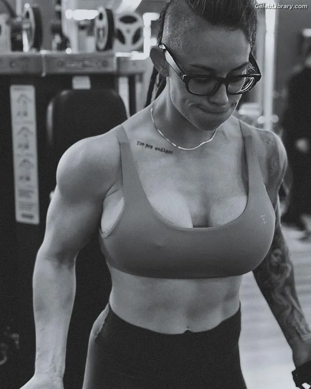 Celeste Bonin photo 1 of 681