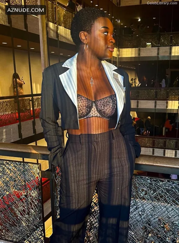 Celia Rose Gooding photo 1 of 60