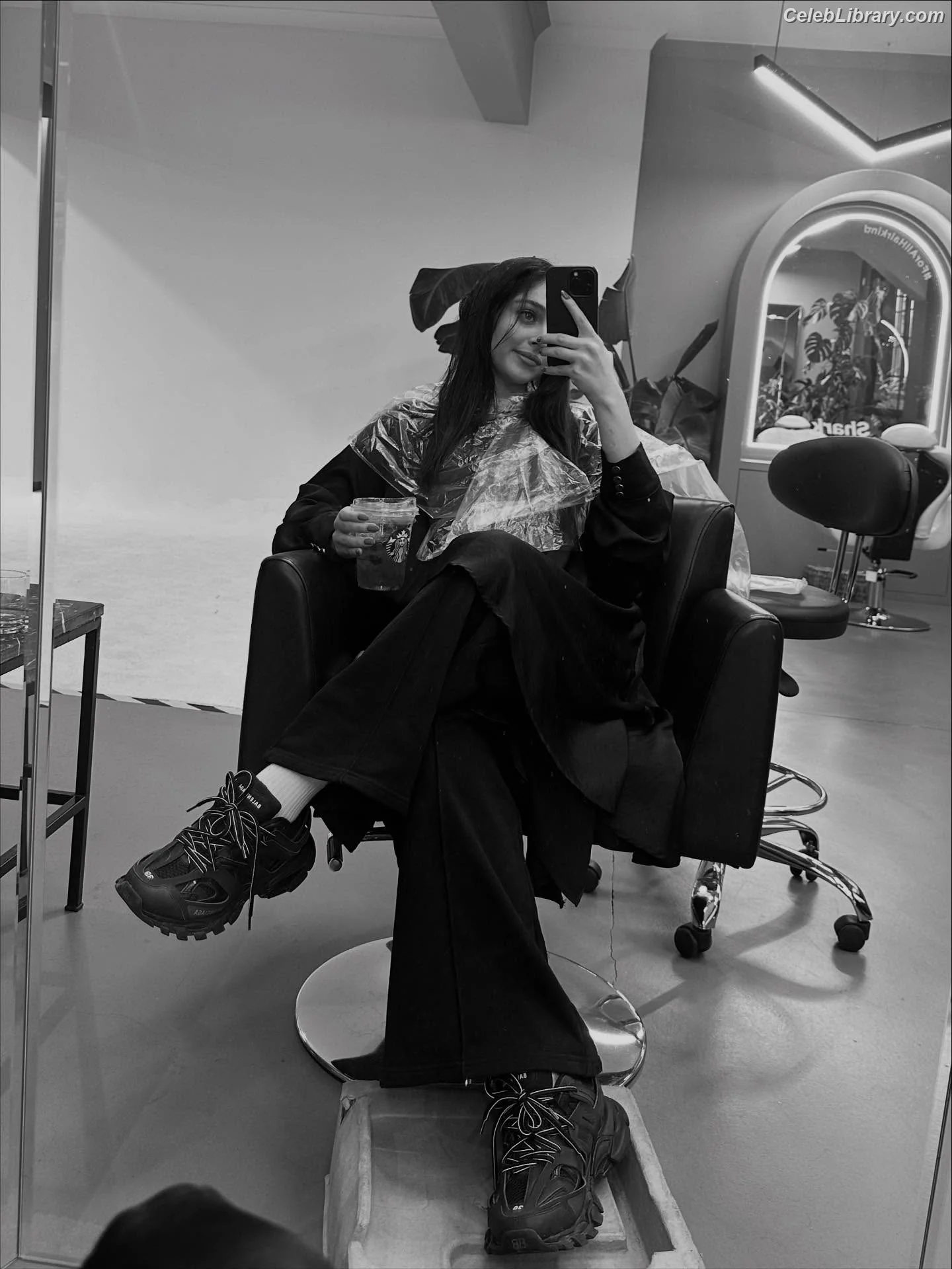Cemre Baysel photo 18 of 83