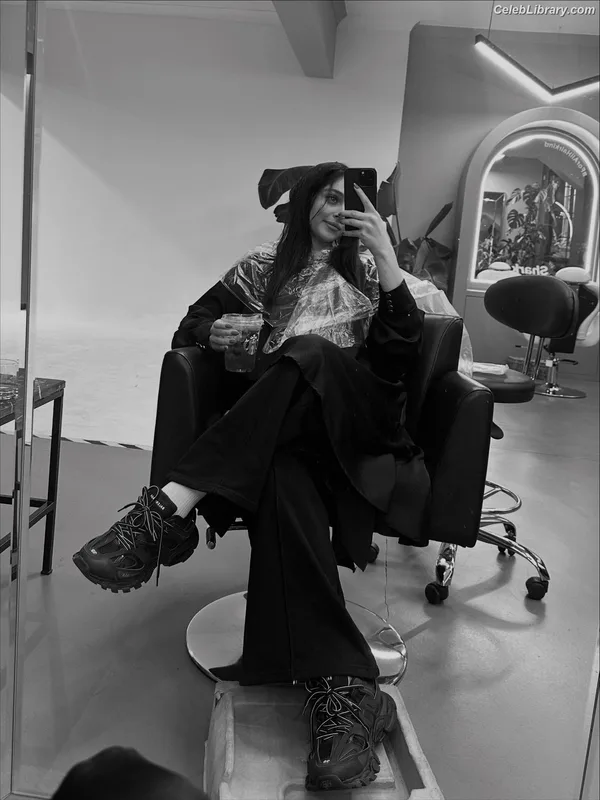 Cemre Baysel photo 18 of 84
