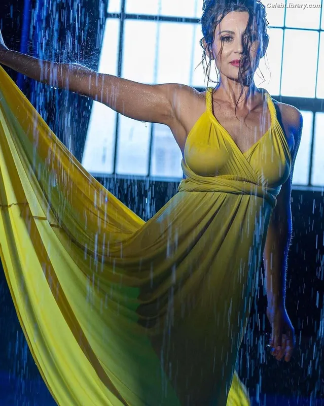 Cerina Vincent photo 8 of 32