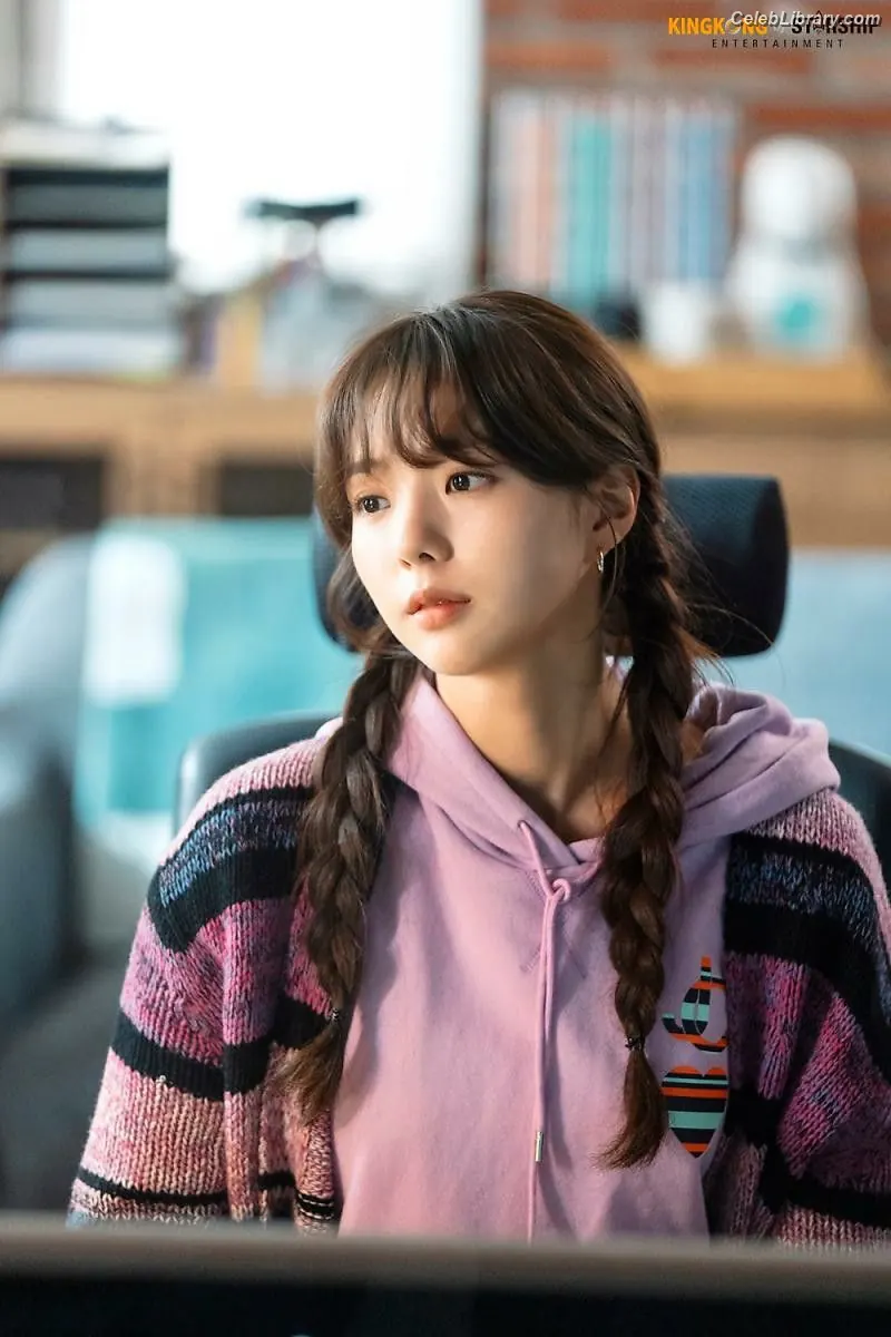 Chae Soo-bin 채수빈 Soobinms photo 16 of 75