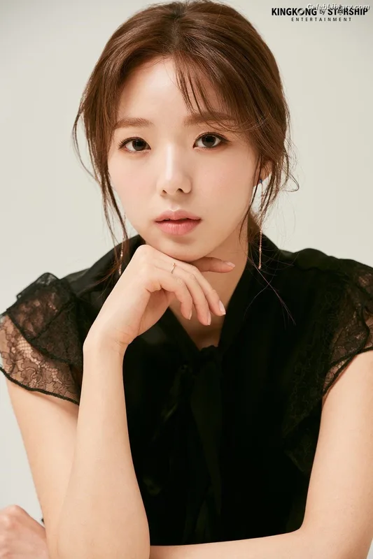 Chae Soo-bin 채수빈  Soobinms photo 5 of 76