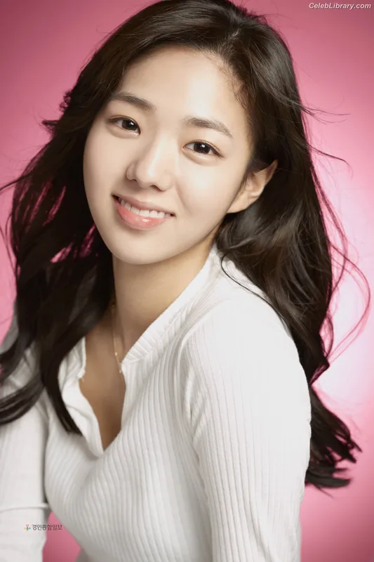 Chae Soo-bin 채수빈  Soobinms photo 8 of 76