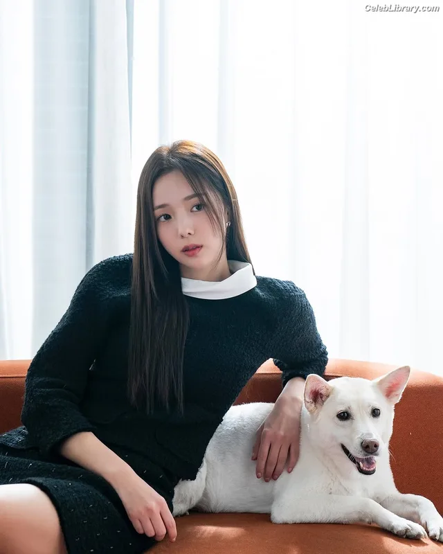 Chae Soo-bin 채수빈  Soobinms photo 17 of 76