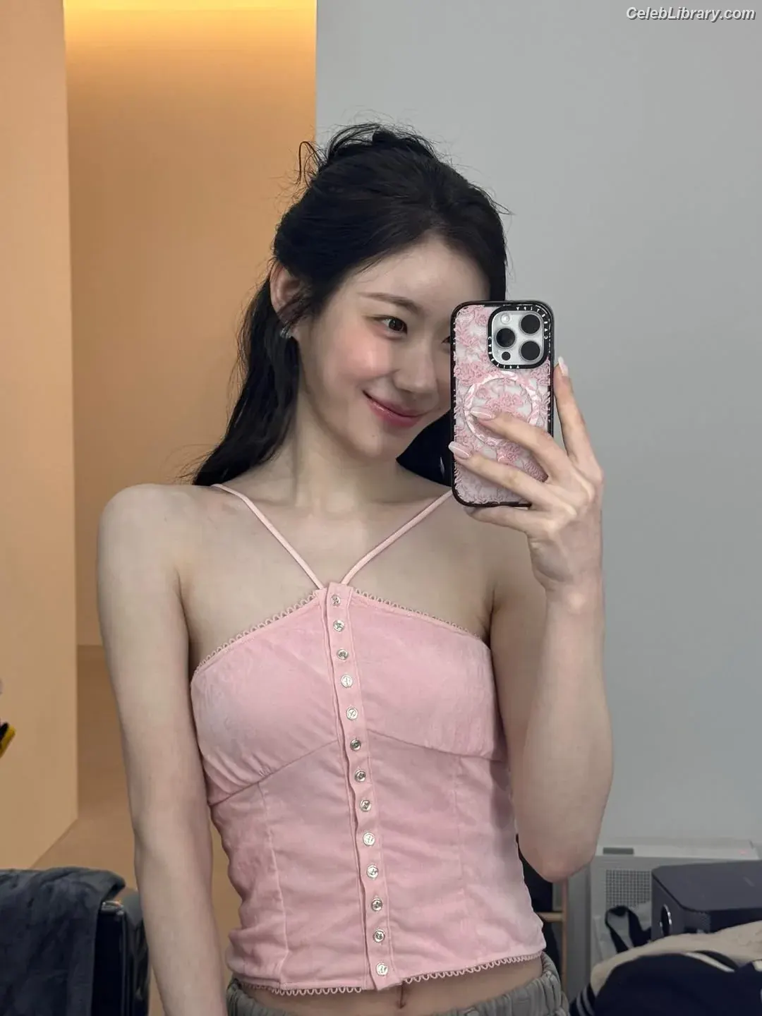 Chaeryeong - ITZY (채령) photo 11 of 659