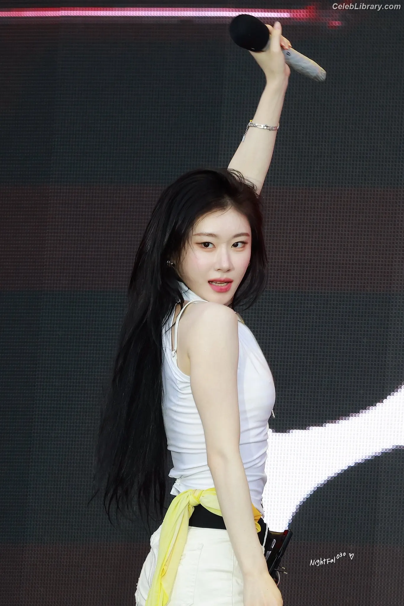 Chaeryeong - ITZY (채령) photo 16 of 659