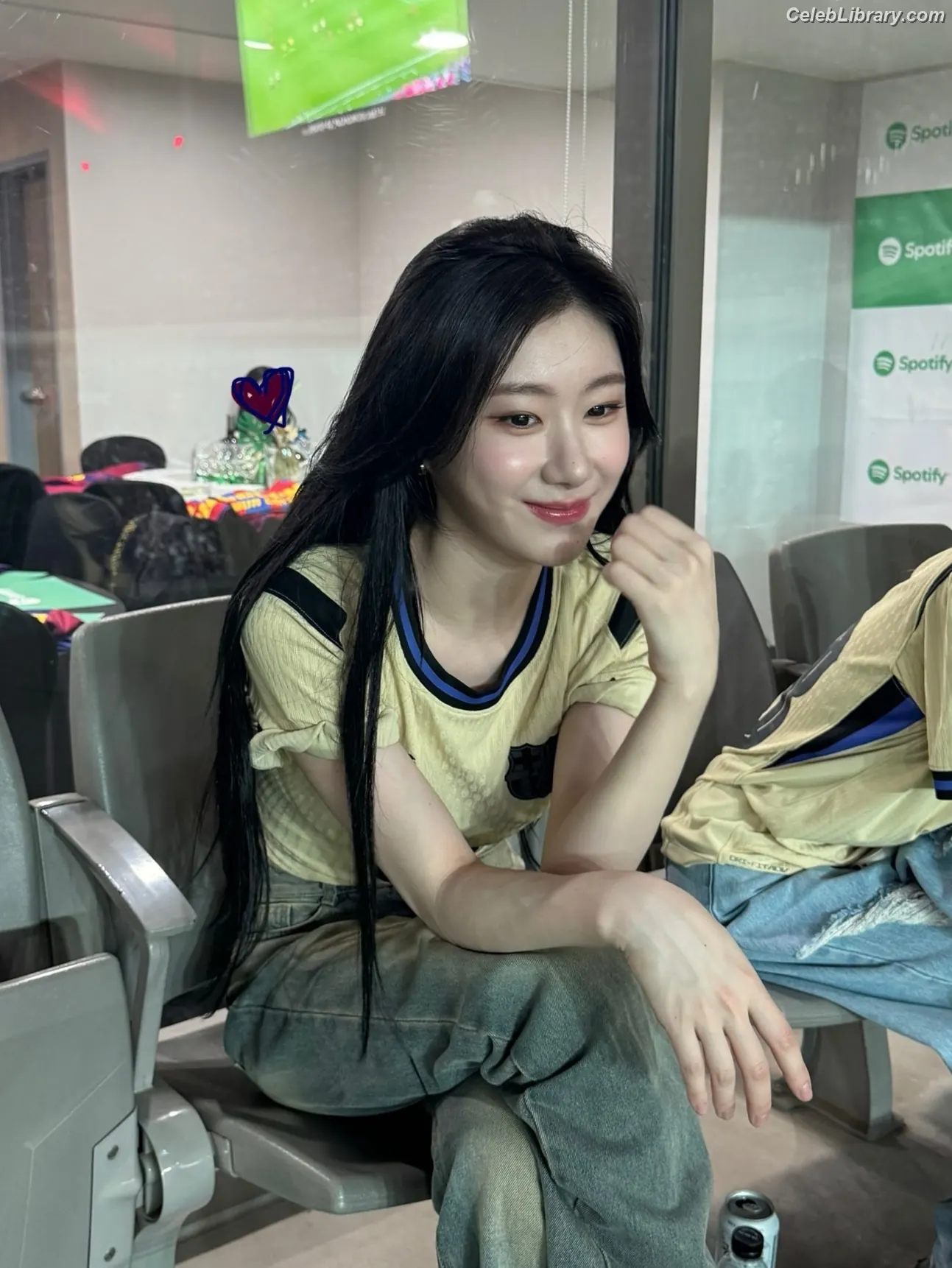 Chaeryeong - ITZY (채령) photo 22 of 659