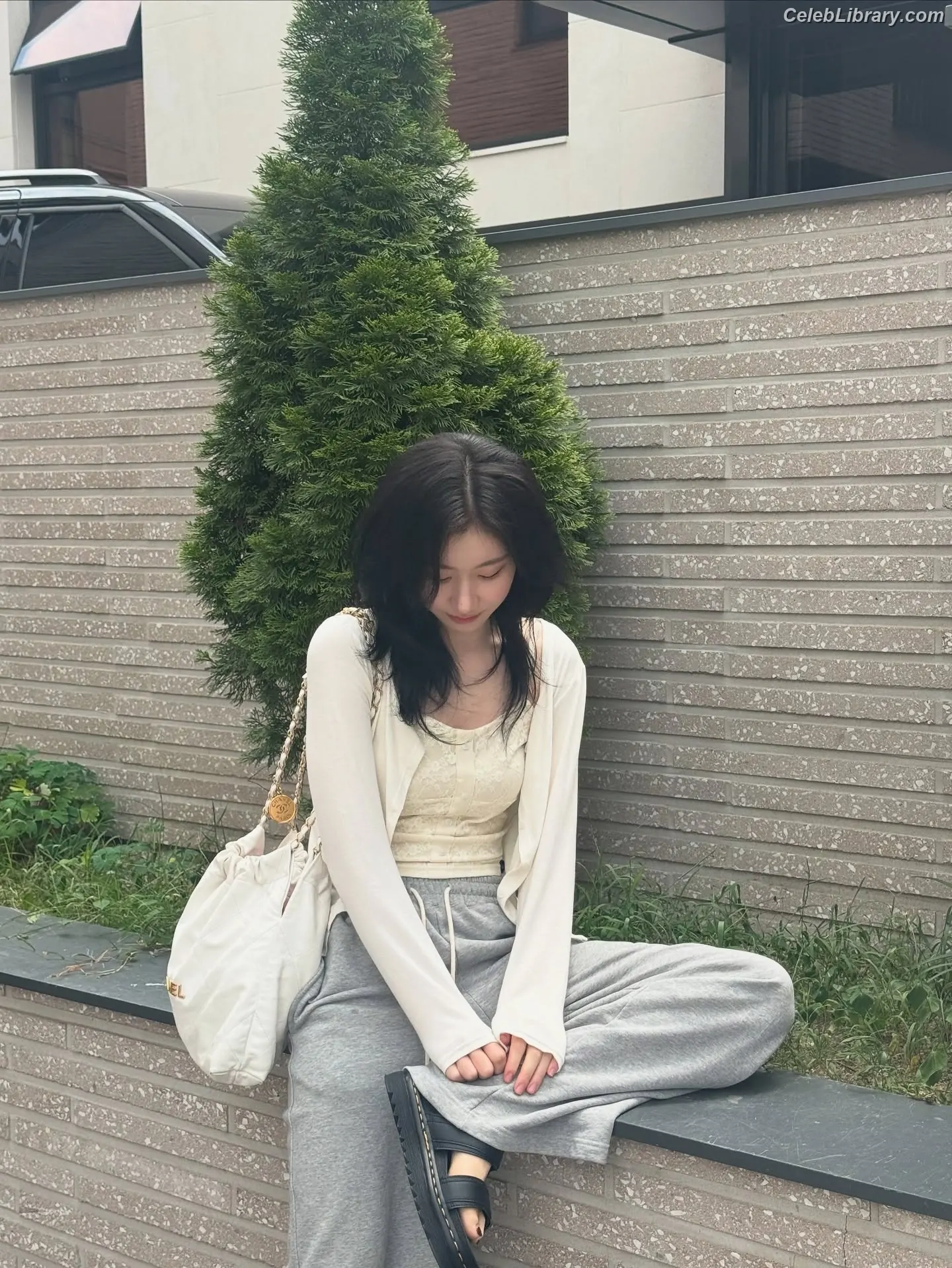 Chaeryeong - ITZY (채령) photo 4 of 659