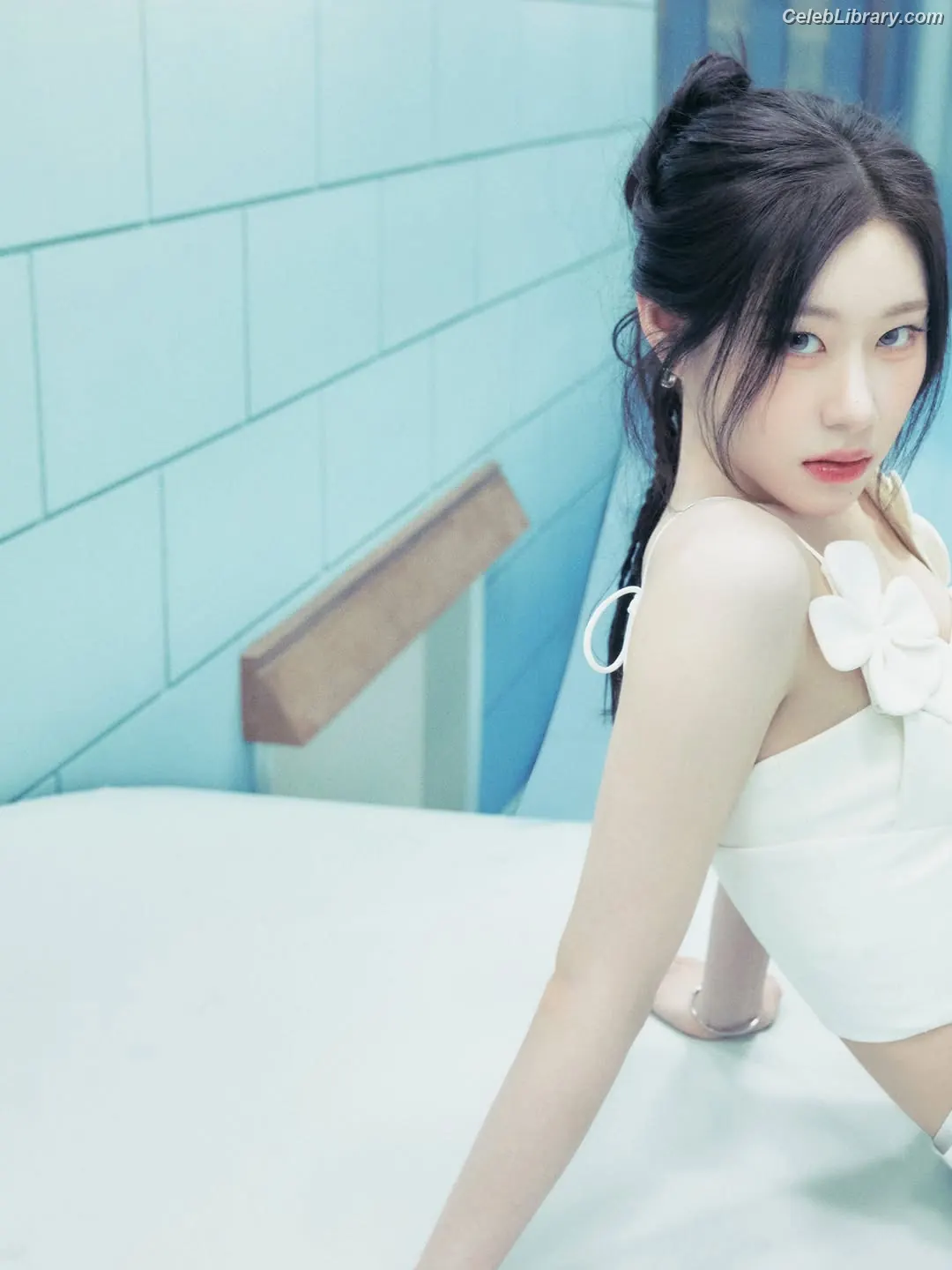 Chaeryeong - ITZY (채령) photo 3 of 659