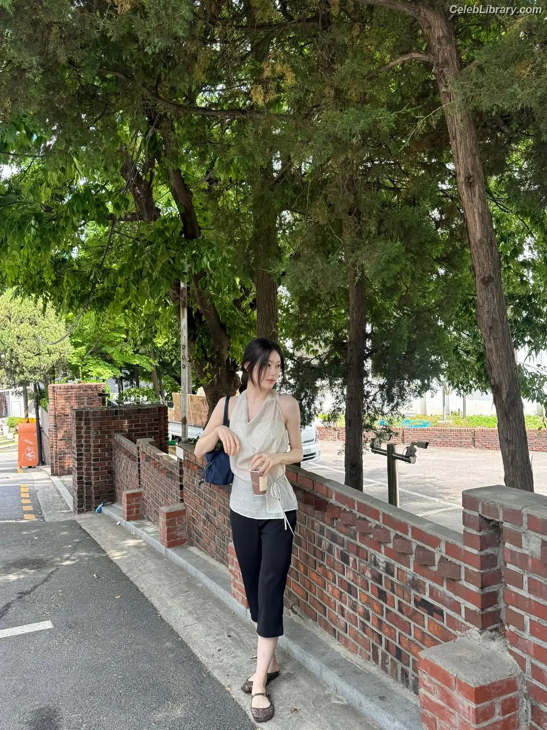 Chaeryeong - ITZY (채령) photo 8 of 659