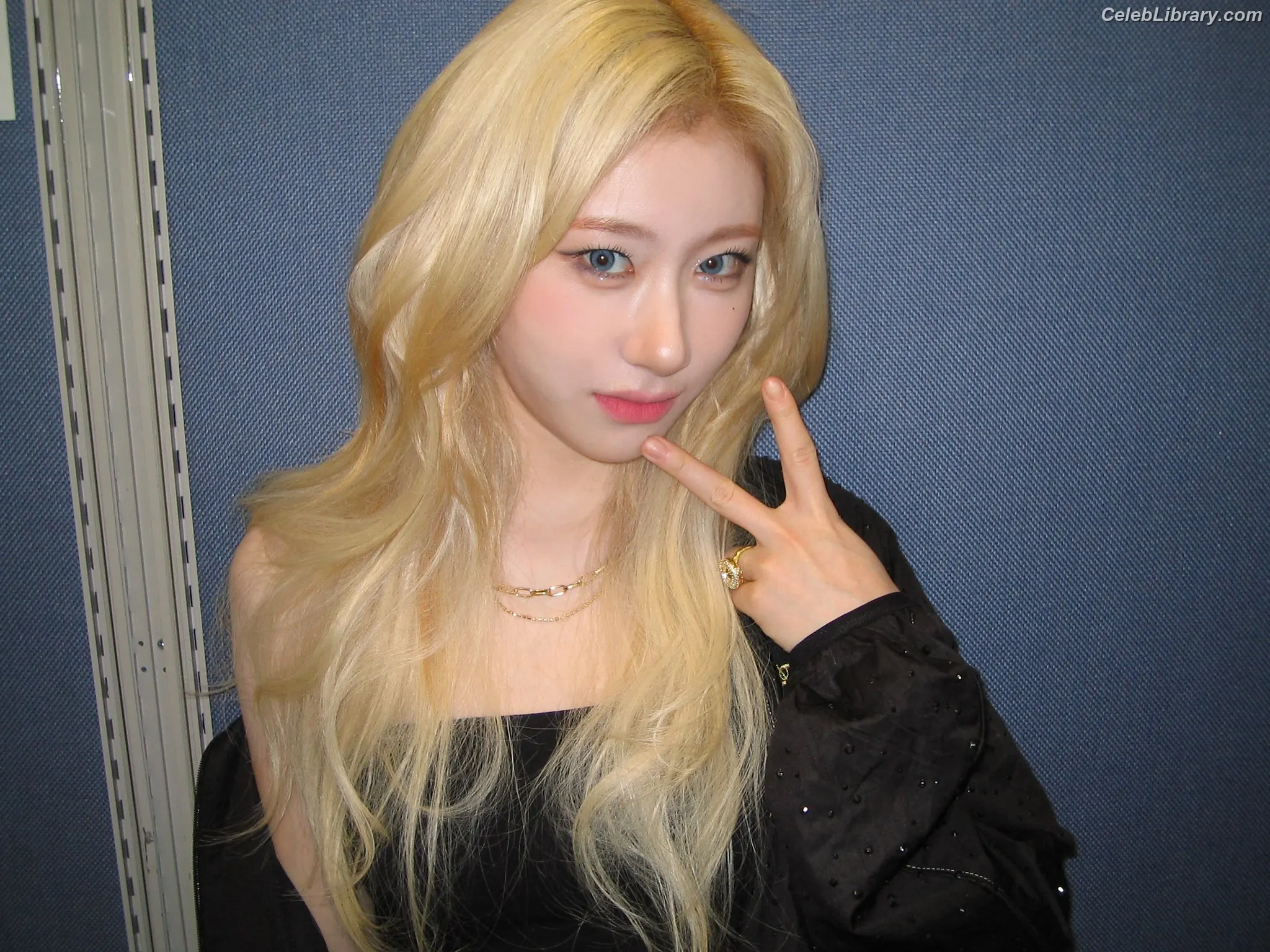 Chaeryeong - ITZY (채령) photo 21 of 659