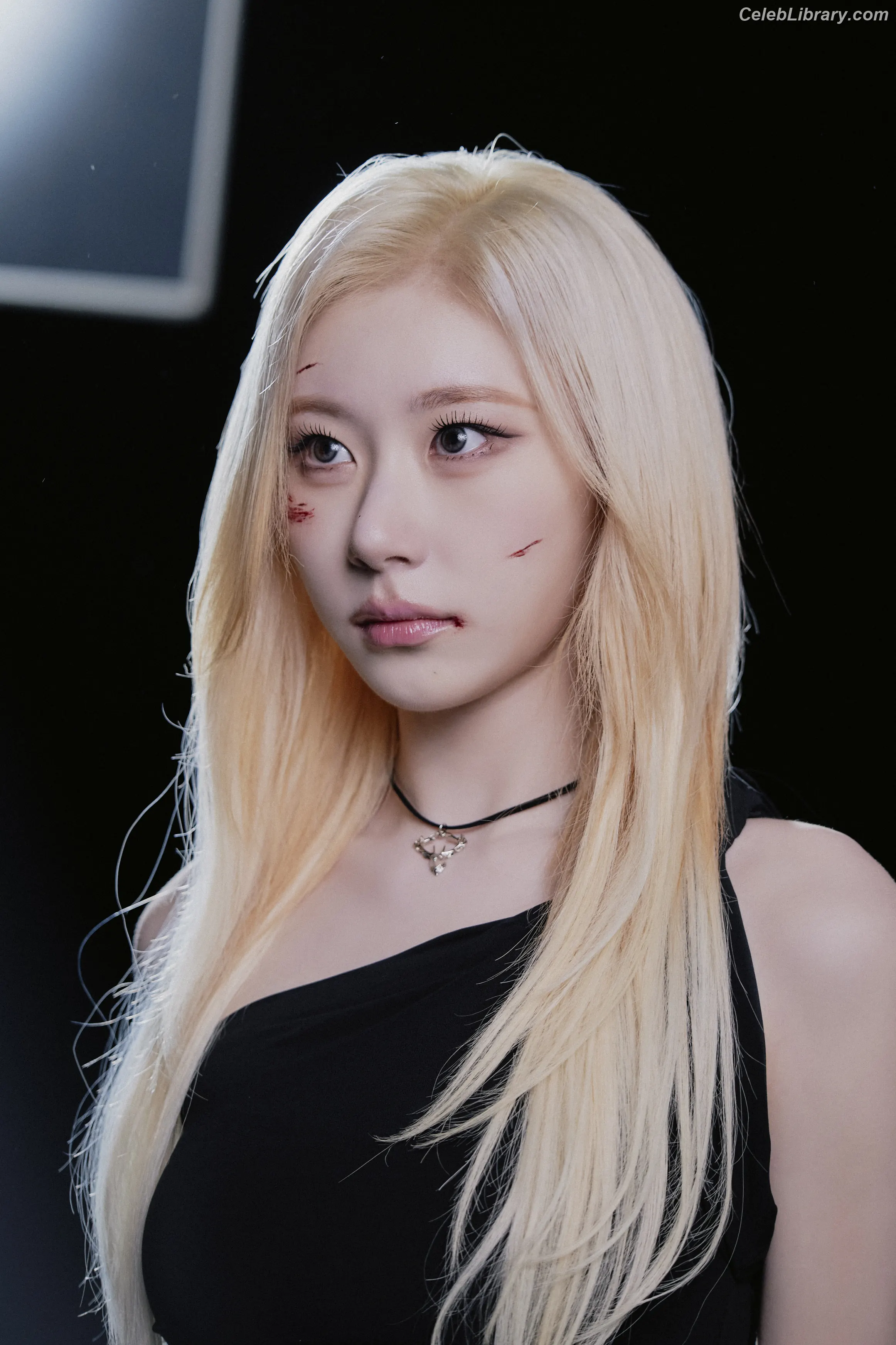 Chaeryeong - ITZY (채령) photo 15 of 659